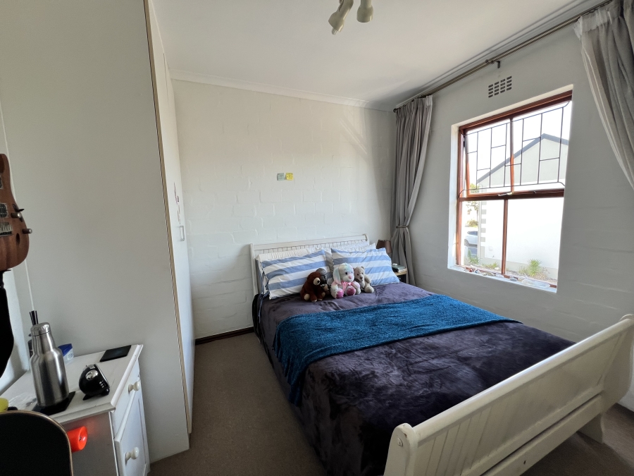 To Let 2 Bedroom Property for Rent in Parklands Western Cape